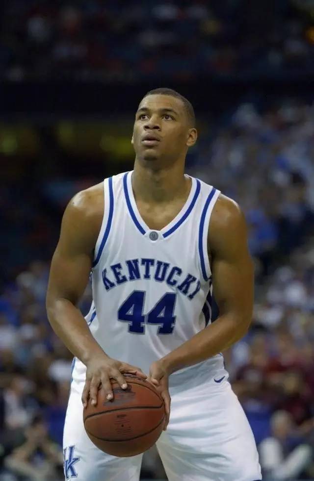 以其令人瞩 以其令人瞩