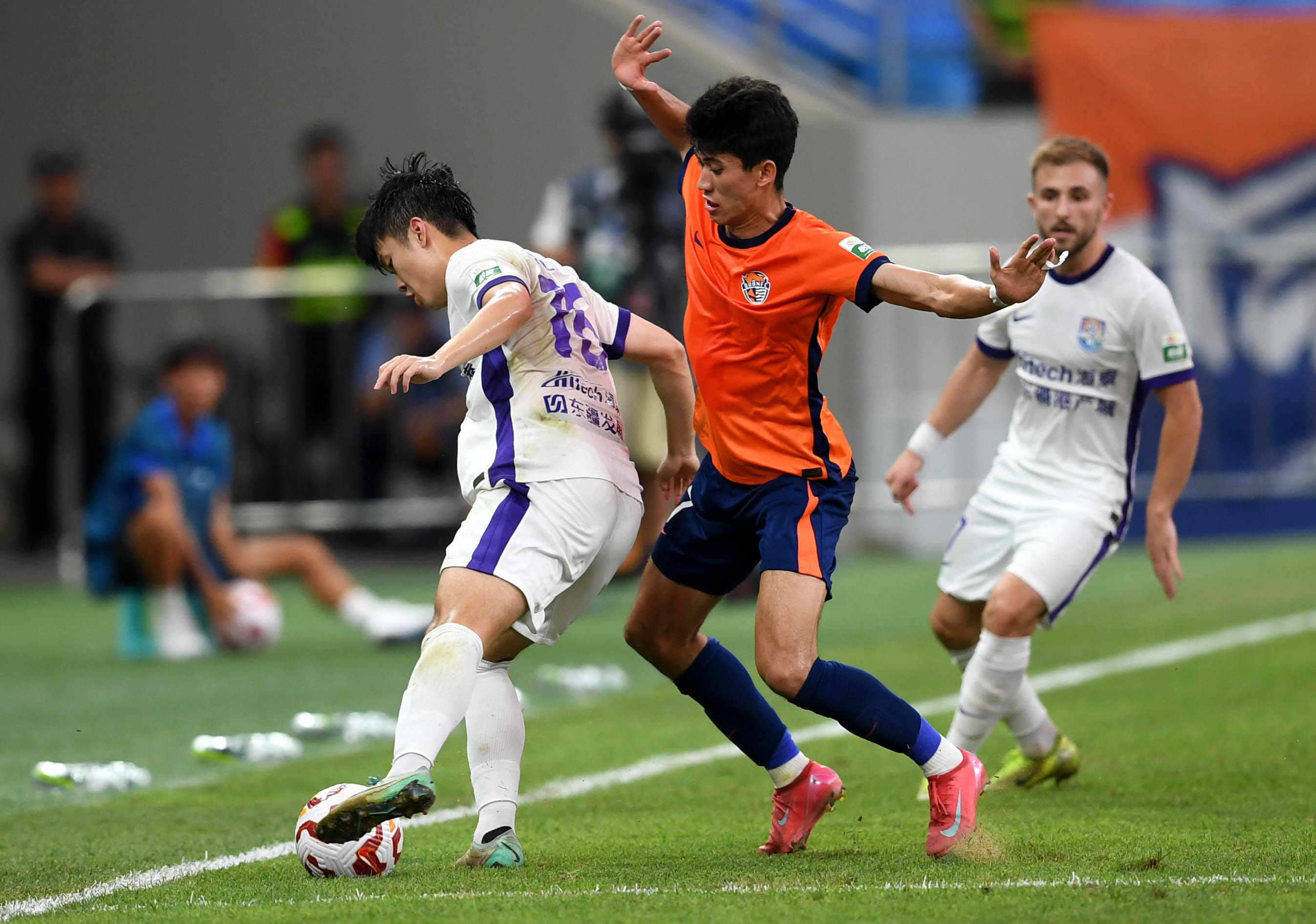 上的表现早 上的表现早