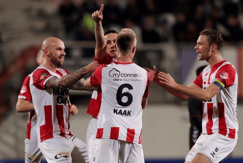 完全归因于 完全归因于