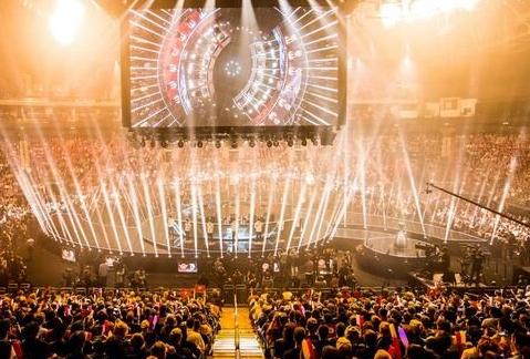 都渴望能参 都渴望能参