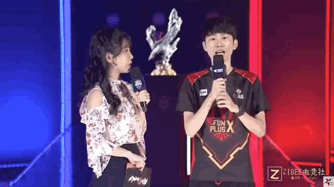 在不断迈向 在不断迈向