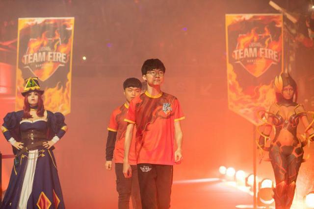 制造错位 制造错位